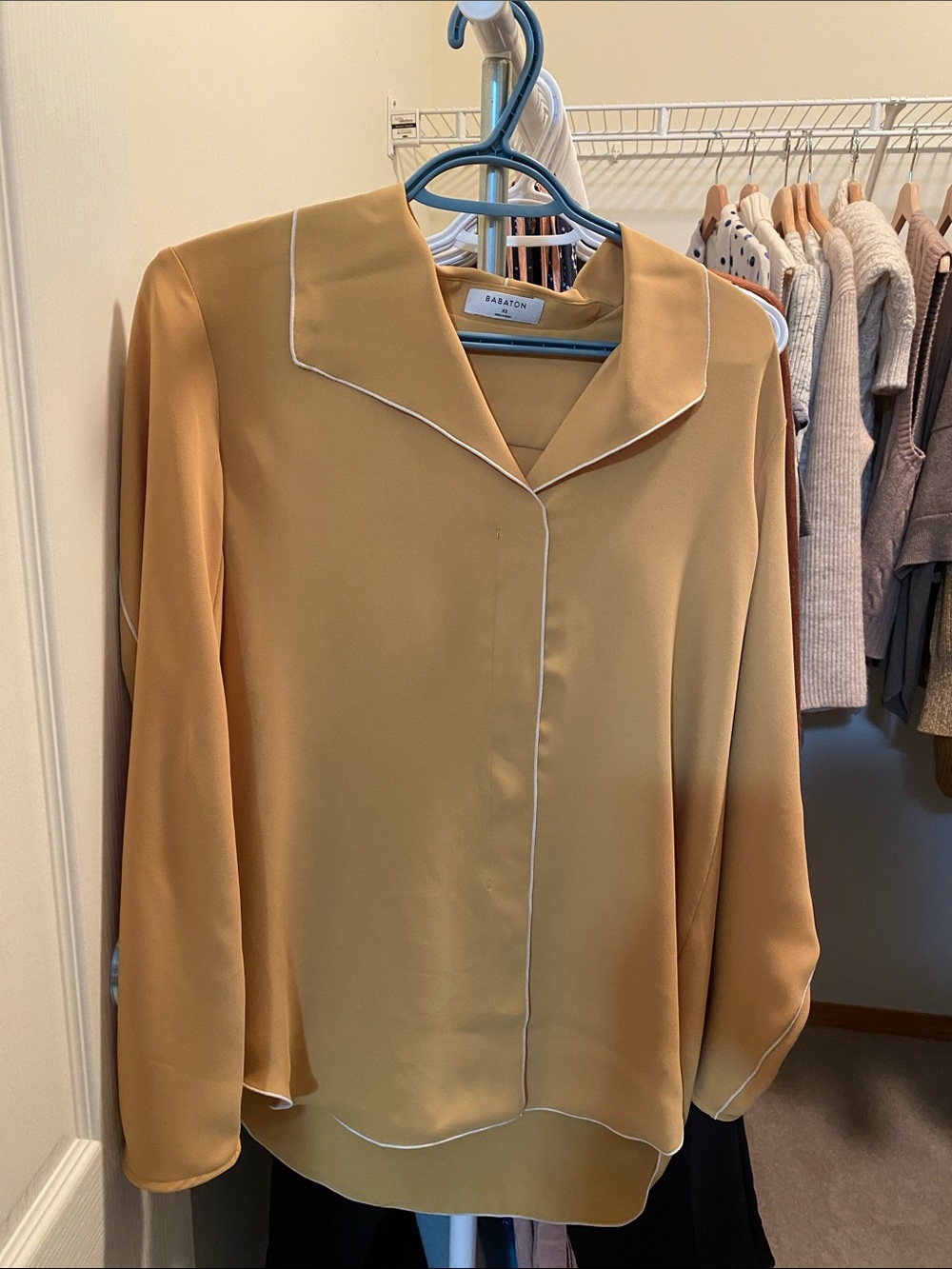 Babaton Mustard Satin-Trim Long Sleeve Pajama Top